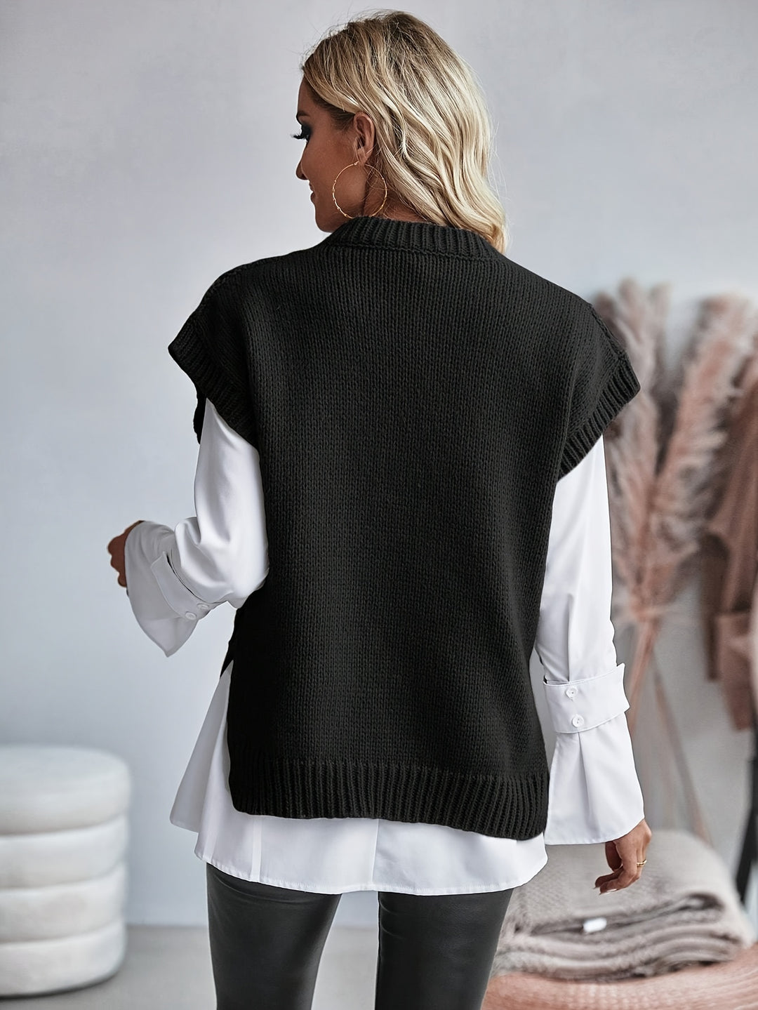 Lyla - Knitted Sleeveless Vest