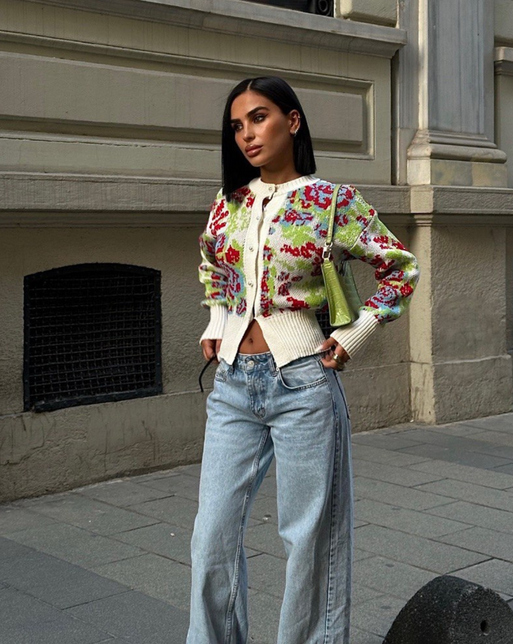 Jessie - Knit Cardigan With Floral Print