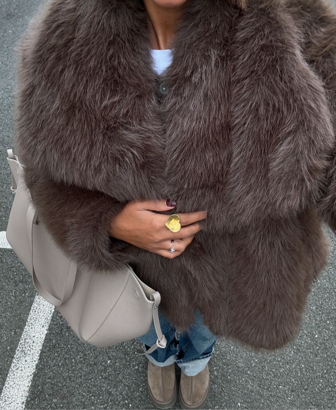 Kataleya | Cropped Oversized Faux Fur Coat
