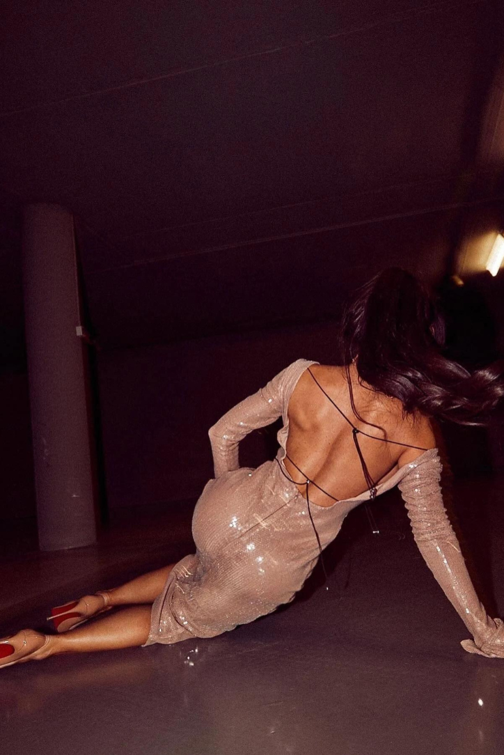 Coraline | Sequins Midi Dress