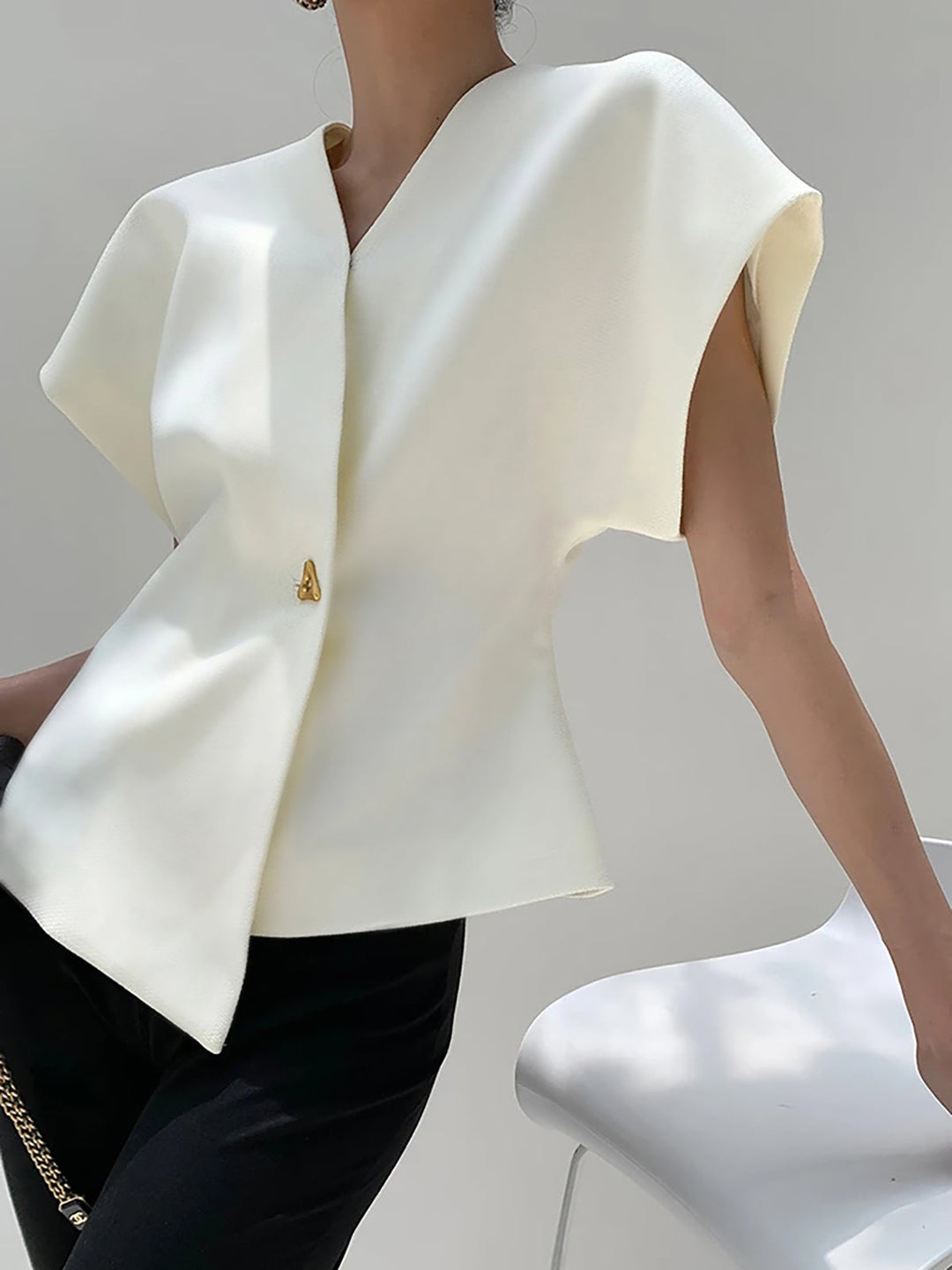 Eva - White V-Neck Asymmetric Top