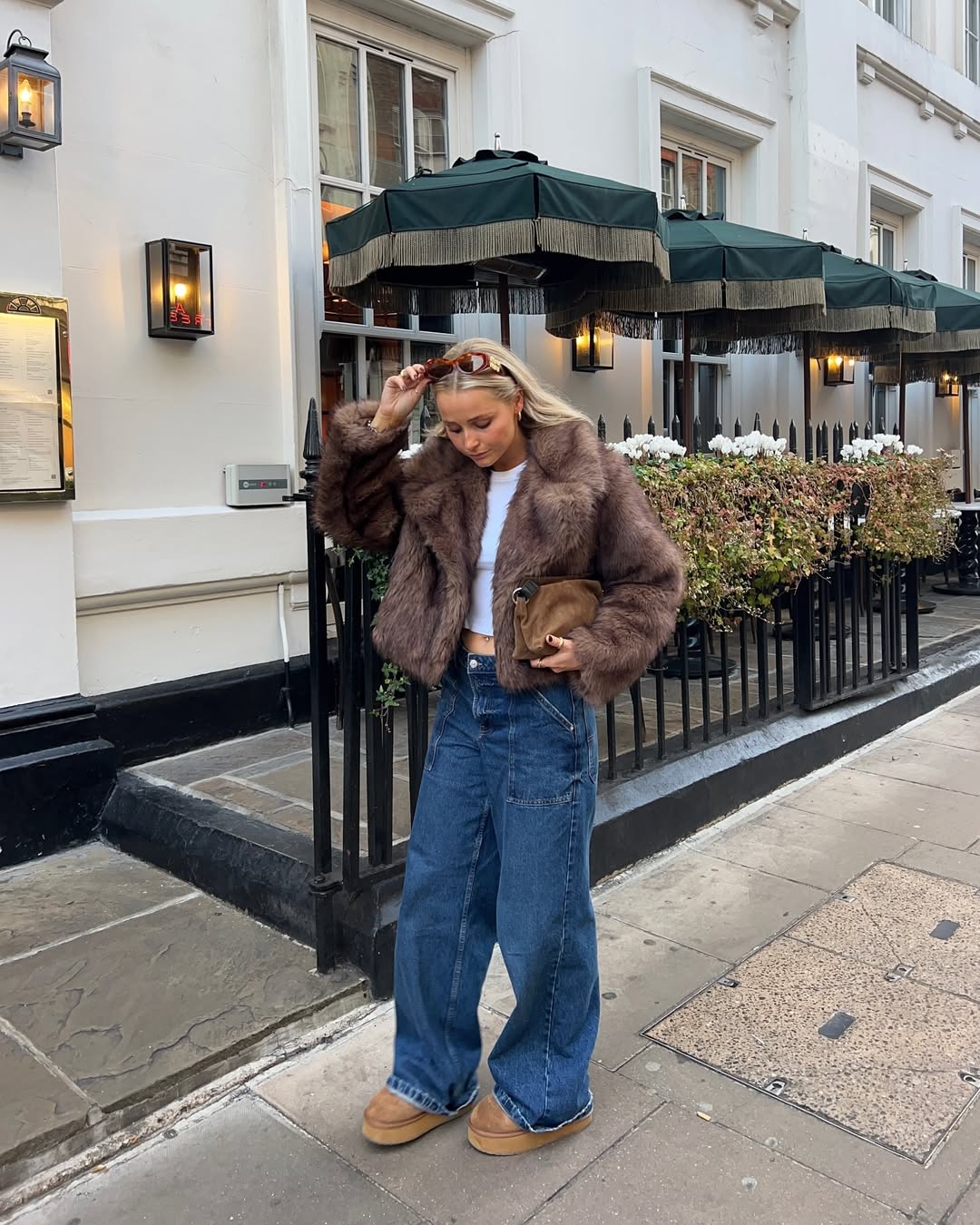 Kataleya | Cropped Oversized Faux Fur Coat