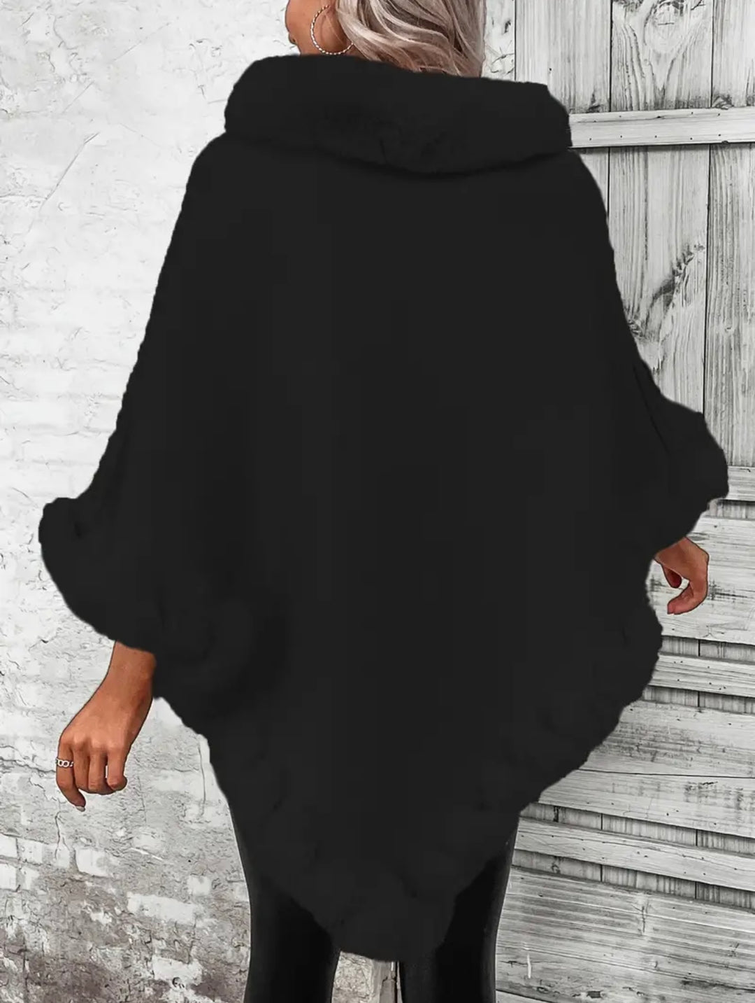 Inez - Fur Poncho