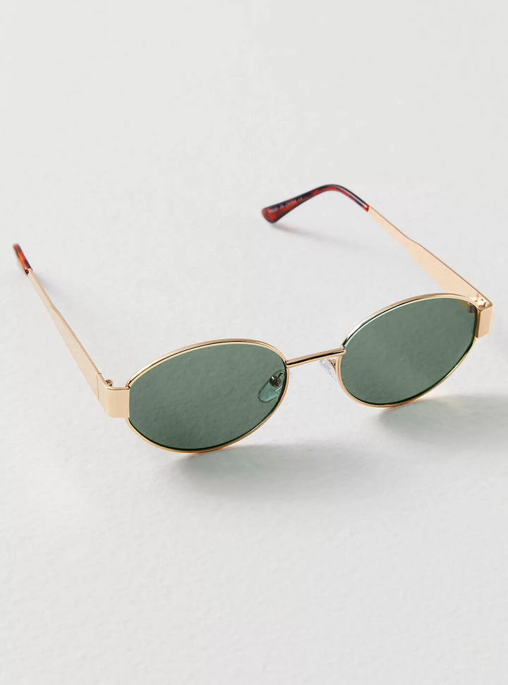 Melanie - Classic Sunglasses