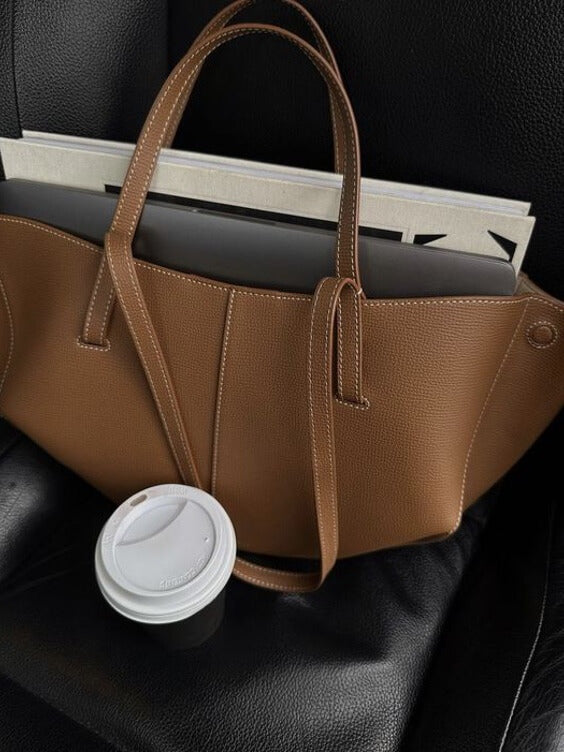 Lola - Tote Handbag