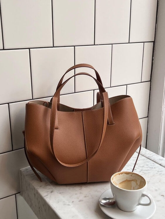 Lola - Tote Handbag