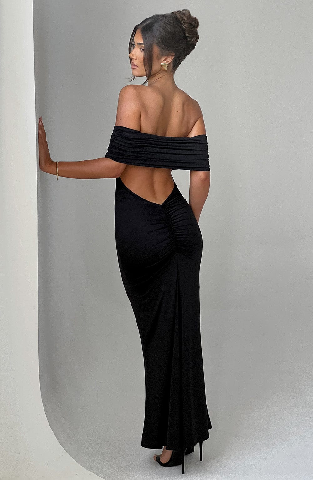 Azrya - White Backless Maxi Dress