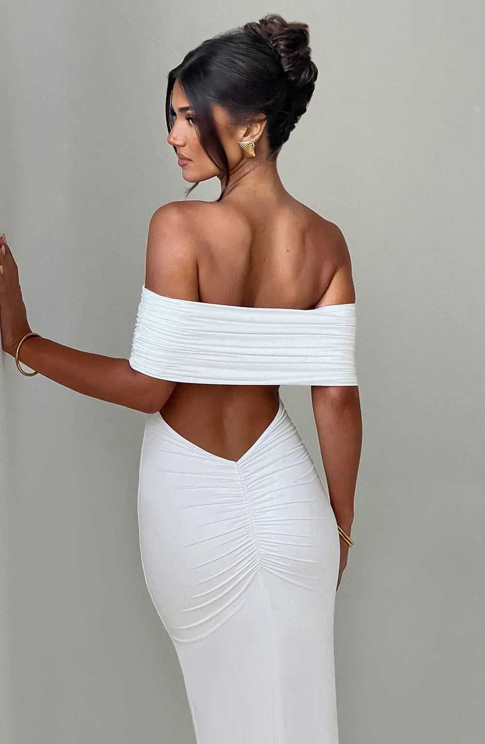 Azrya - White Backless Maxi Dress